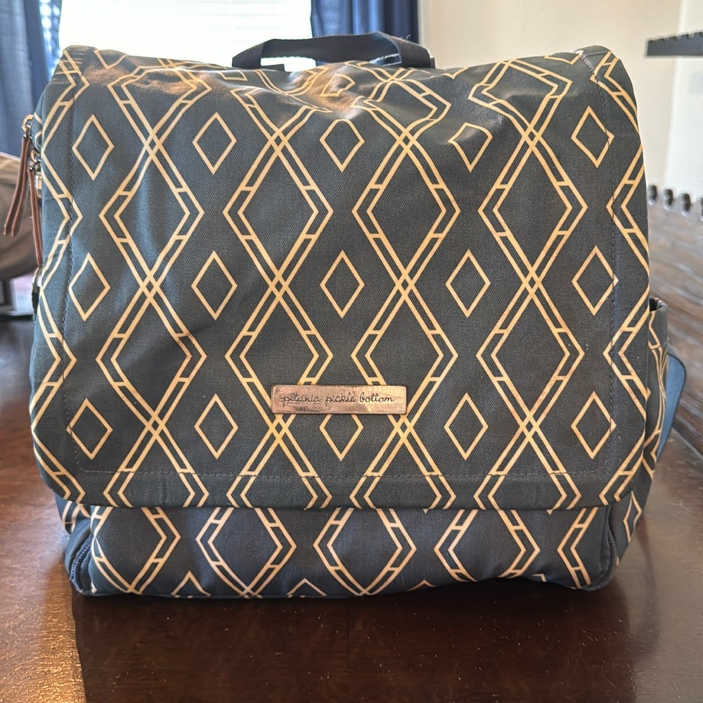 Petunia pickle, bottom boxy backpack